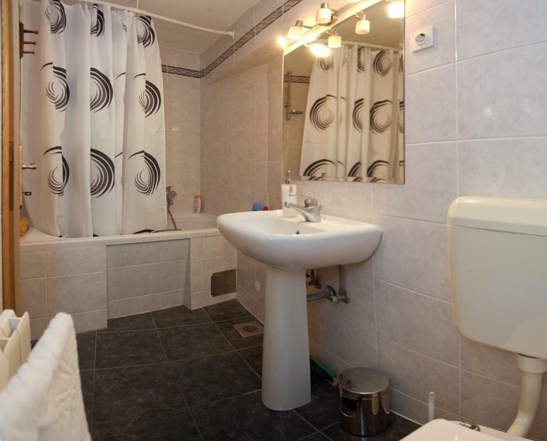 Apartment Nevica Спліт Екстер'єр фото